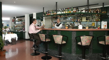 bar